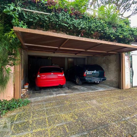 Casa à venda com 400m², 4 quartos e 2 vagasGaragem