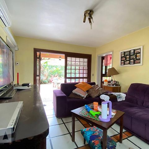 Casa à venda com 400m², 4 quartos e 2 vagasSala de Estar 2