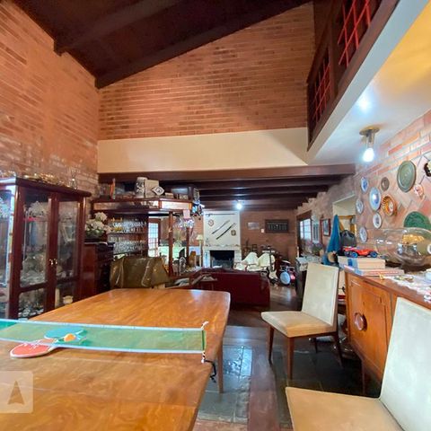 Casa à venda com 400m², 4 quartos e 2 vagasSala de Jantar