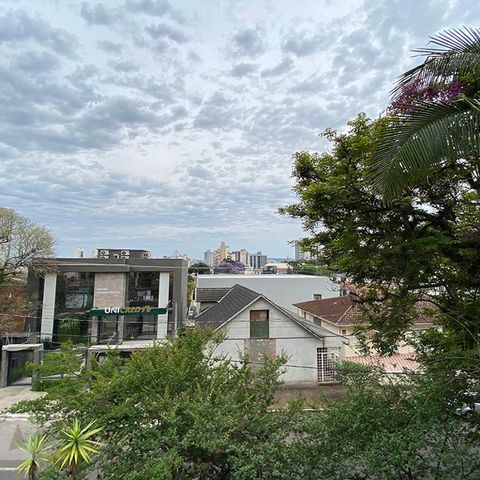 Casa à venda com 400m², 4 quartos e 2 vagasVista Quarto 1