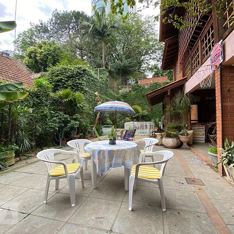 Casa à venda com 400m², 4 quartos e 2 vagasVaranda Gourmet