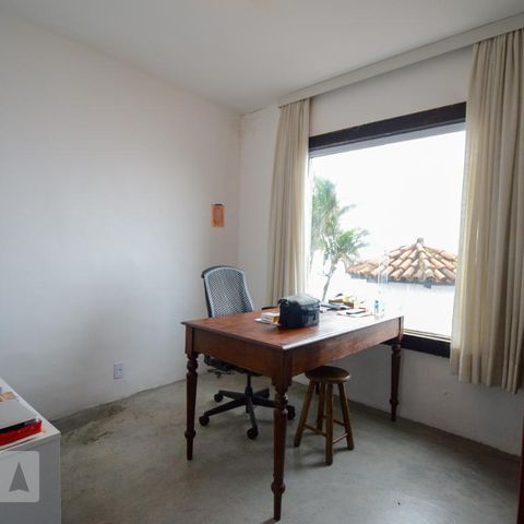 Casa à venda com 500m², 6 quartos e sem vagaStudio