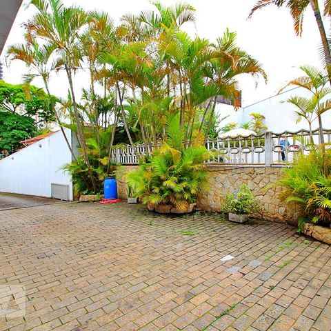 Casa para alugar com 400m², 4 quartos e 30 vagasGaragem
