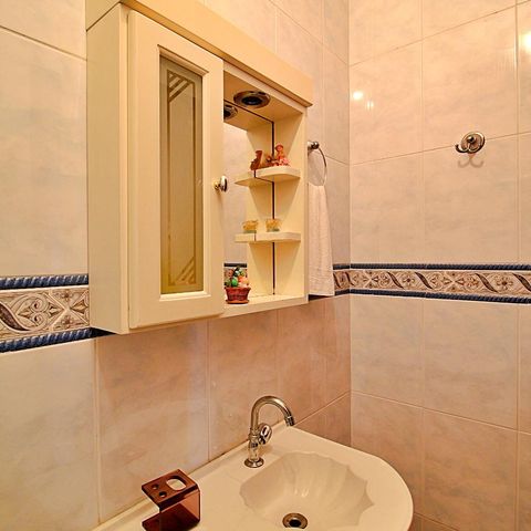Casa para alugar com 400m², 4 quartos e 30 vagasBanheiro 1