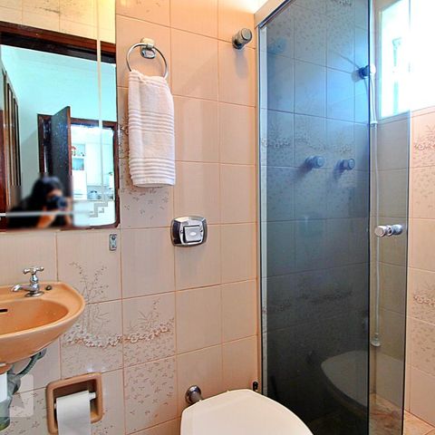 Casa para alugar com 400m², 4 quartos e 30 vagasBanheiro de Serviço