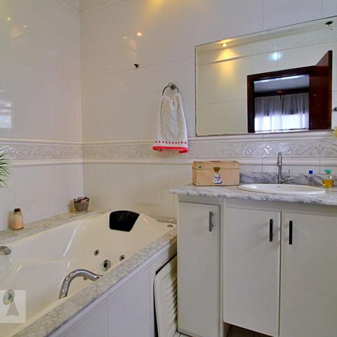 Casa para alugar com 400m², 4 quartos e 30 vagasBanheiro da Suíte 2