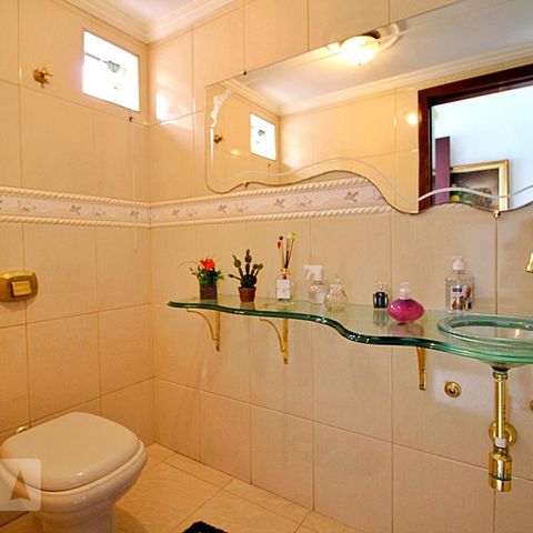 Casa para alugar com 400m², 4 quartos e 30 vagasLavabo