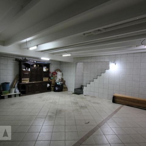 Casa de condomínio à venda com 237m², 3 quartos e 3 vagasGaragem
