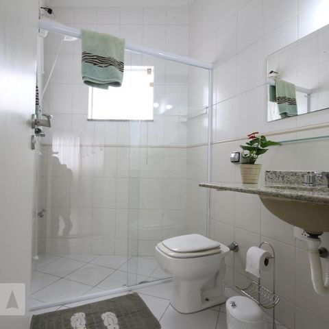 Casa de condomínio à venda com 237m², 3 quartos e 3 vagasSuíte 2