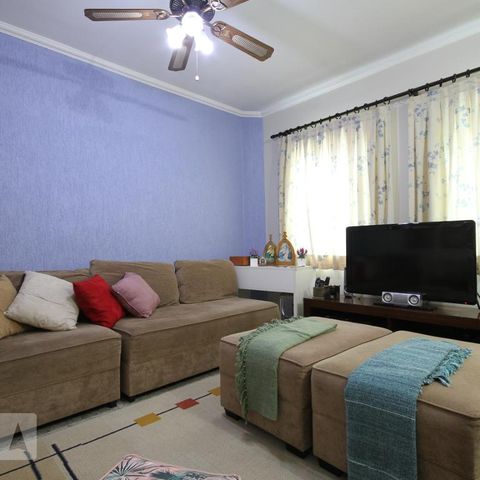 Casa de condomínio à venda com 237m², 3 quartos e 3 vagasSala