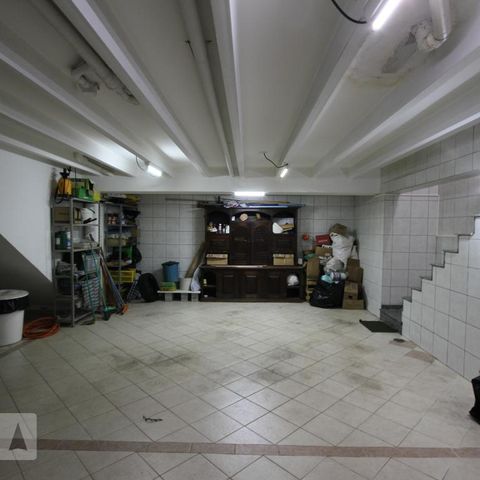 Casa de condomínio à venda com 237m², 3 quartos e 3 vagasGaragem