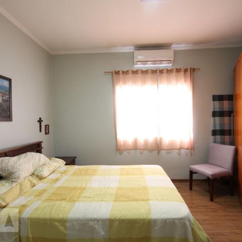 Casa de condomínio à venda com 237m², 3 quartos e 3 vagasSuíte 1