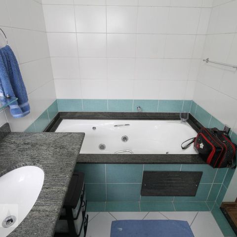 Casa de condomínio à venda com 237m², 3 quartos e 3 vagasSuíte 3