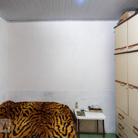 Casa para alugar com 80m², 2 quartos e 1 vaga Casa para alugar com 80m², 2 quartos e 1 vagaQuarto