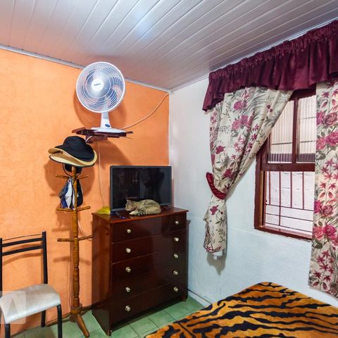 Casa para alugar com 80m², 2 quartos e 1 vaga Casa para alugar com 80m², 2 quartos e 1 vagaQuarto