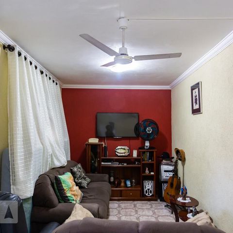 Casa para alugar com 80m², 2 quartos e 1 vaga Casa para alugar com 80m², 2 quartos e 1 vagaSala