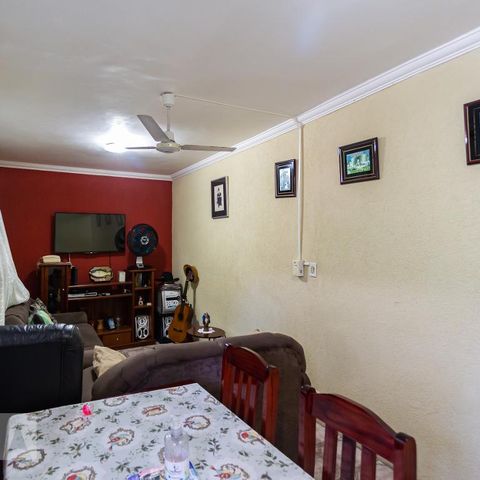 Casa para alugar com 80m², 2 quartos e 1 vaga Casa para alugar com 80m², 2 quartos e 1 vagaSala