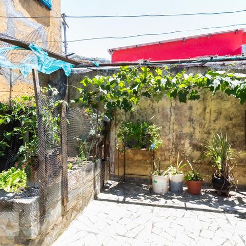 Casa para alugar com 80m², 2 quartos e 1 vaga Casa para alugar com 80m², 2 quartos e 1 vagaQuintal