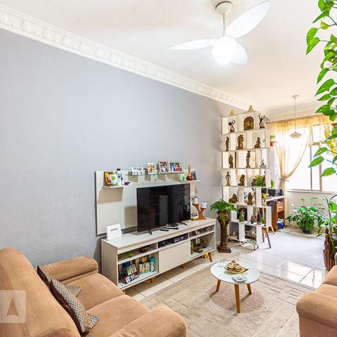 Apartamento à venda com 81m², 2 quartos e sem vaga Apartamento à venda com 81m², 2 quartos e sem vagaSala