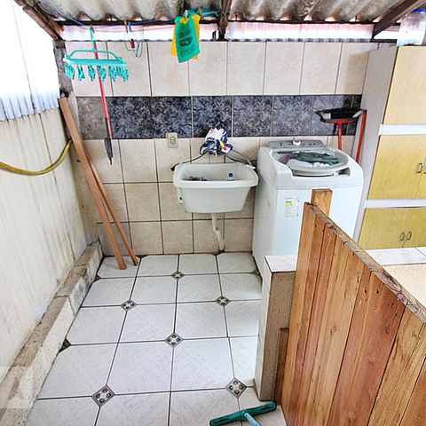 Casa à venda com 125m², 4 quartos e 4 vagasLavanderia