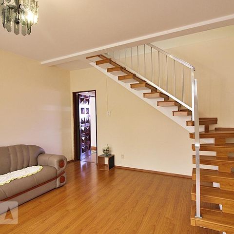 Casa à venda com 125m², 4 quartos e 4 vagasSala 