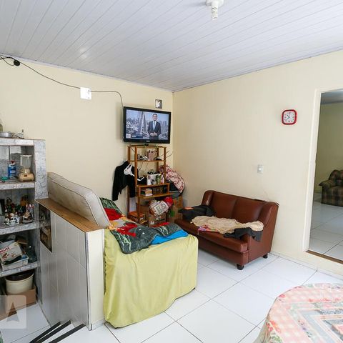 Casa à venda com 90m², 1 quarto e sem vagaSala
