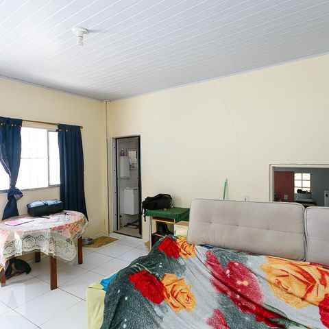 Casa à venda com 90m², 1 quarto e sem vagaSala
