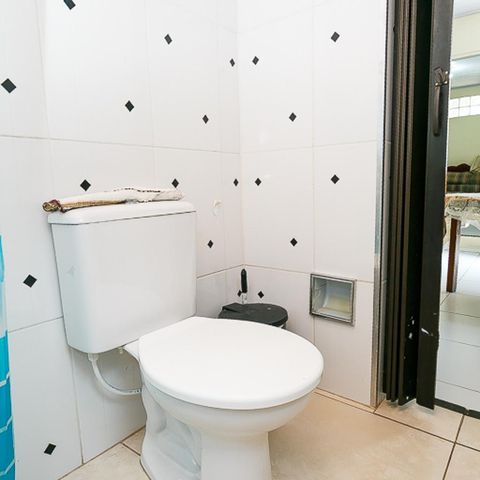 Casa à venda com 90m², 1 quarto e sem vagaBanheiro