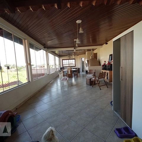 Casa à venda com 420m², 3 quartos e 3 vagasSalão de festas