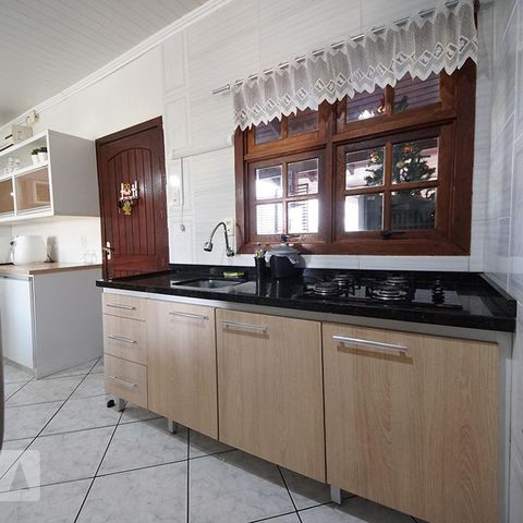 Casa à venda com 420m², 3 quartos e 3 vagasCozinha