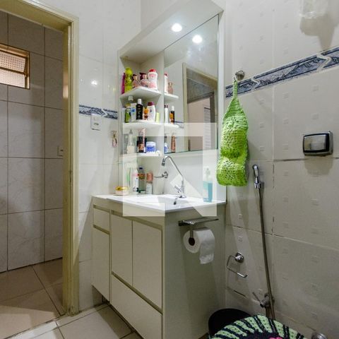 Casa à venda com 88m², 2 quartos e 2 vagasBanheiro