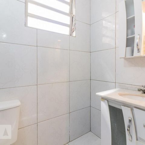 Studio à venda com 40m², 1 quarto e sem vaga Studio à venda com 40m², 1 quarto e sem vagaBanheiro