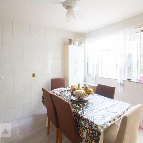 Casa à venda com 82m², 2 quartos e 1 vagaCozinha