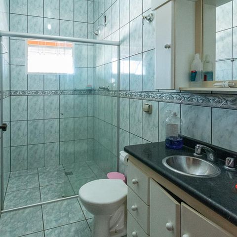 Casa para alugar com 240m², 4 quartos e 3 vagas Casa para alugar com 240m², 4 quartos e 3 vagasBanheiro