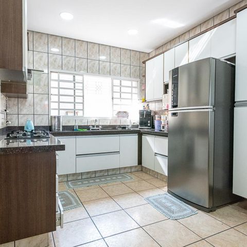 Casa para alugar com 240m², 4 quartos e 3 vagas Casa para alugar com 240m², 4 quartos e 3 vagasCozinha