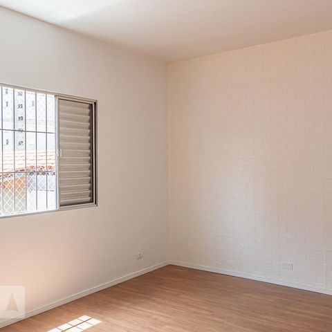 Casa à venda com 270m², 3 quartos e 3 vagas Casa à venda com 270m², 3 quartos e 3 vagasQuarto Suíte