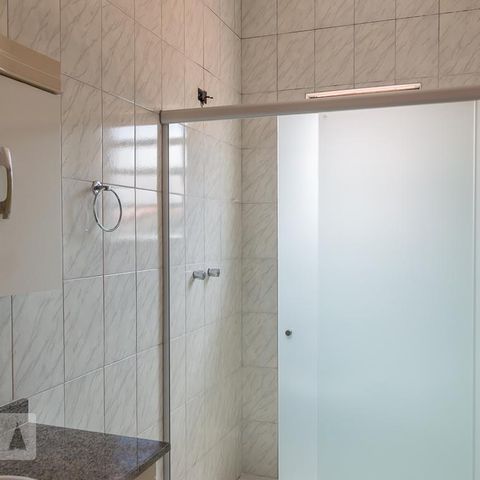 Casa à venda com 270m², 3 quartos e 3 vagas Casa à venda com 270m², 3 quartos e 3 vagasBanheiro da Suíte