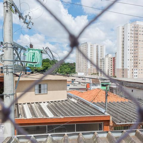 Casa à venda com 270m², 3 quartos e 3 vagas Casa à venda com 270m², 3 quartos e 3 vagasVista do Quarto 2