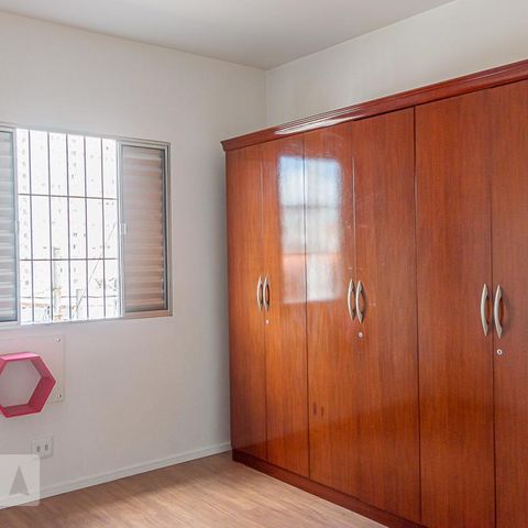 Casa à venda com 270m², 3 quartos e 3 vagas Casa à venda com 270m², 3 quartos e 3 vagasQuarto 1