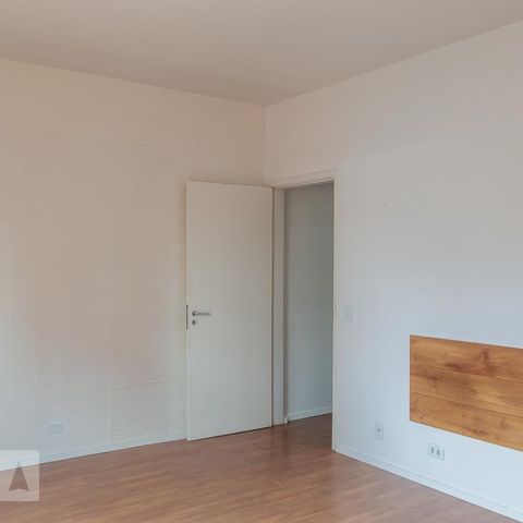 Casa à venda com 270m², 3 quartos e 3 vagas Casa à venda com 270m², 3 quartos e 3 vagasQuarto Suíte