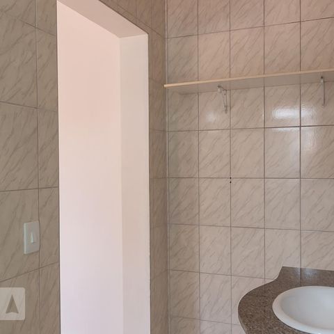 Casa à venda com 270m², 3 quartos e 3 vagas Casa à venda com 270m², 3 quartos e 3 vagasBanheiro da Suíte