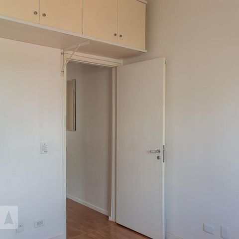 Casa à venda com 270m², 3 quartos e 3 vagas Casa à venda com 270m², 3 quartos e 3 vagasQuarto 2