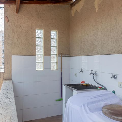 Casa à venda com 270m², 3 quartos e 3 vagas Casa à venda com 270m², 3 quartos e 3 vagasÁrea de Serviço