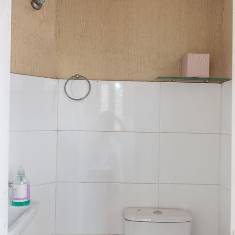 Casa à venda com 270m², 3 quartos e 3 vagas Casa à venda com 270m², 3 quartos e 3 vagasBanheiro de Serviço