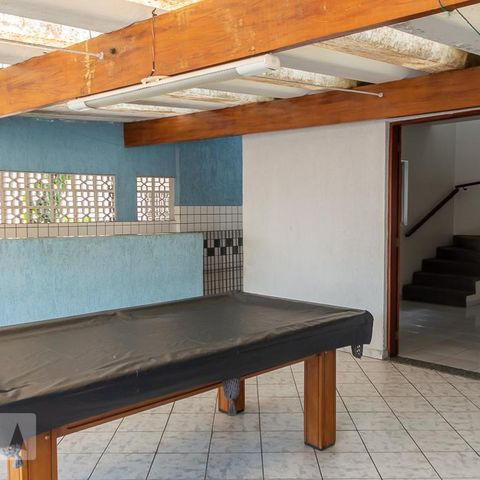 Casa à venda com 270m², 3 quartos e 3 vagas Casa à venda com 270m², 3 quartos e 3 vagasVaranda da Sala