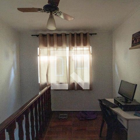 Casa à venda com 170m², 3 quartos e 2 vagasEscritório
