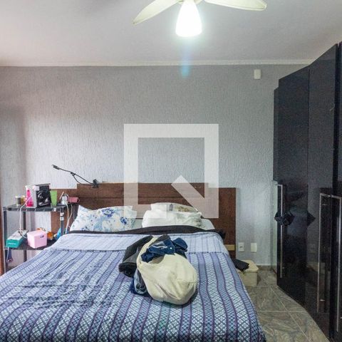 Casa à venda com 170m², 3 quartos e 2 vagasQuarto Suíte