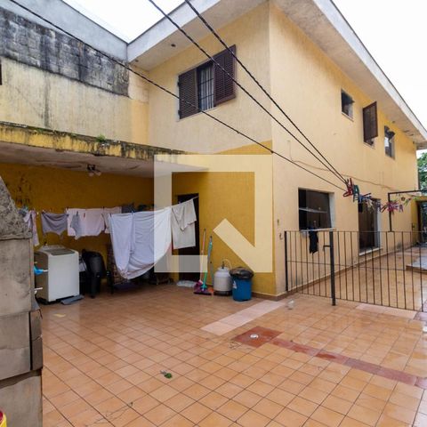 Casa à venda com 170m², 3 quartos e 2 vagasLavanderia