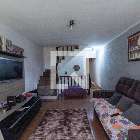Casa à venda com 170m², 3 quartos e 2 vagasSala