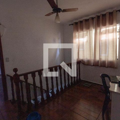 Casa à venda com 170m², 3 quartos e 2 vagasEscritório